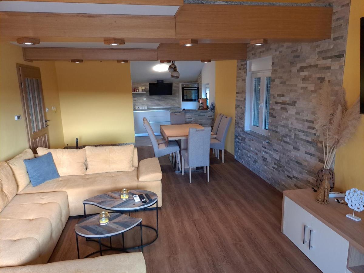 Apartman Vidas Palit Buitenkant foto