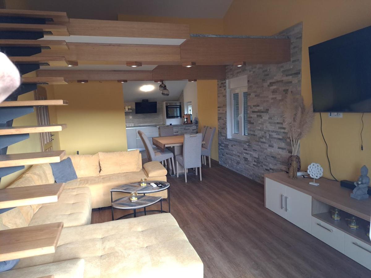 Apartman Vidas Palit Buitenkant foto